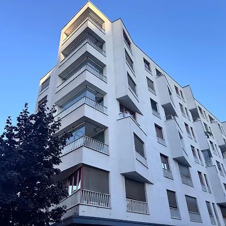 Luxury 304 - Next To Center *