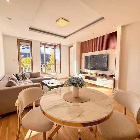 Luxury 304 - Next To Center *