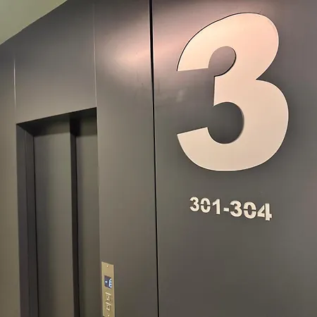 Luxury 304 - Next To Center Διαμέρισμα *