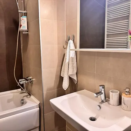 Luxury 304 - Next To Center