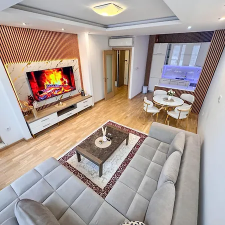 Luxury 304 - Next To Center Apartamento