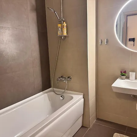 Luxury 304 - Next To Center Apartamento