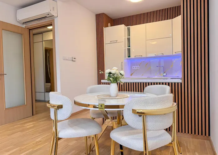 Luxury 304 - Next To Center